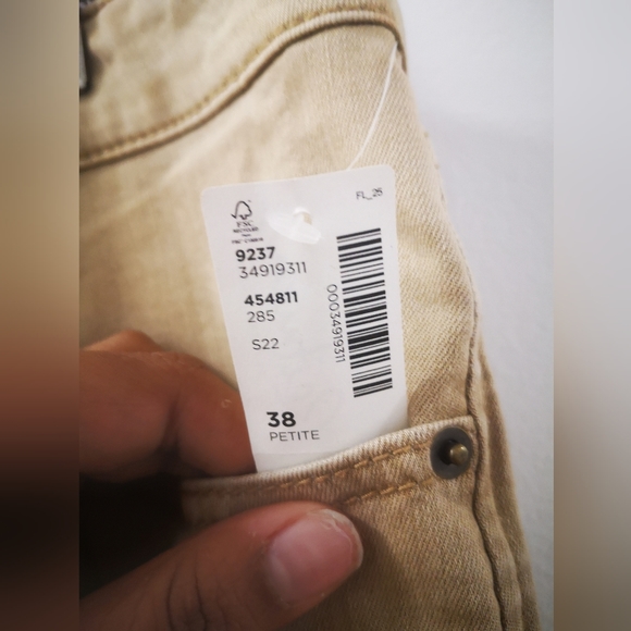 Reitmans curvy fit jeans, petite, skinny fit - Picture 2 of 4